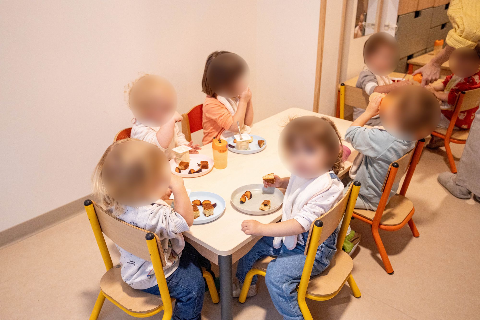 images/espaces-vie/repas/03-repas_cocon_chrysalide.jpg