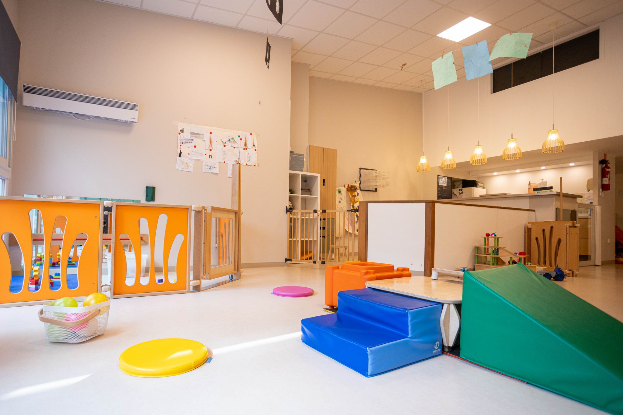 images/galerie-creche-chrysalide-sete/06-chrysalide_sete.jpg